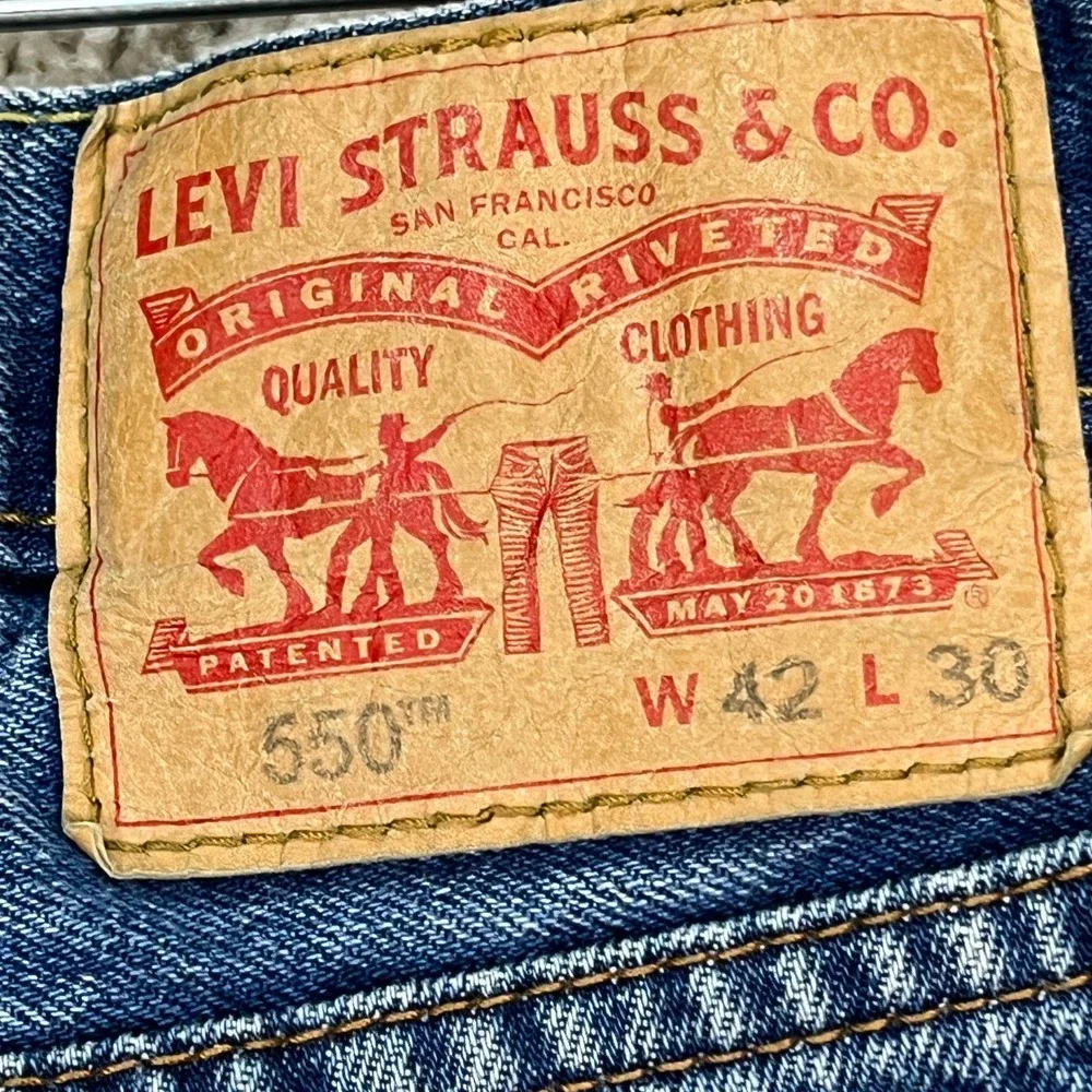 Levis 550 Jeans Mens 42x27 Medium Wash Denim Straight Leg‎ 5 Pocket Classic EUC